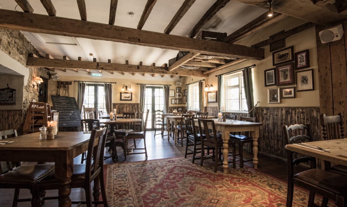 interior of the smugglers inn